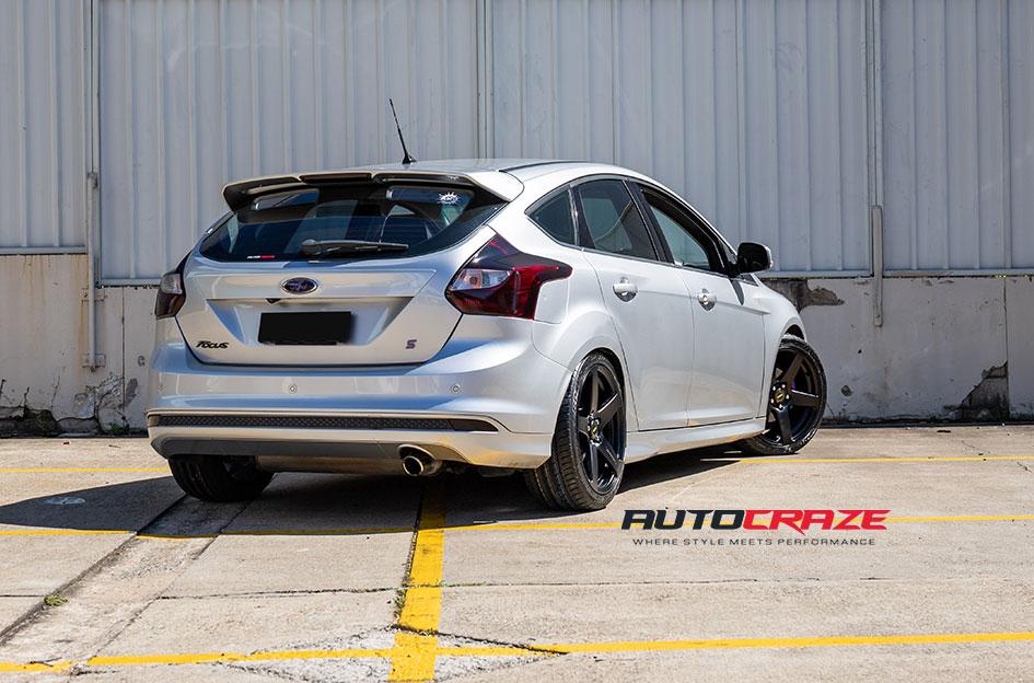 FORD FOCUS  5 STUD  FRC FLAT BLACK